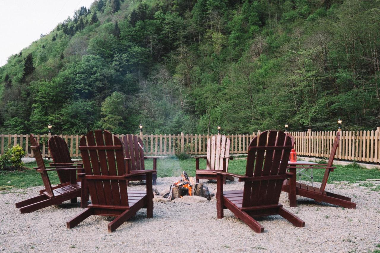 Dream River Exclusive Bungalow Ριζούντα Εξωτερικό φωτογραφία