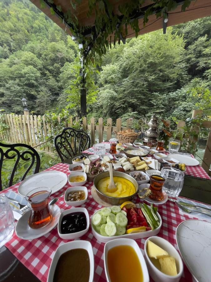 Dream River Exclusive Bungalow Ριζούντα Εξωτερικό φωτογραφία