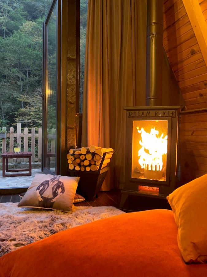 Dream River Exclusive Bungalow Ριζούντα Εξωτερικό φωτογραφία